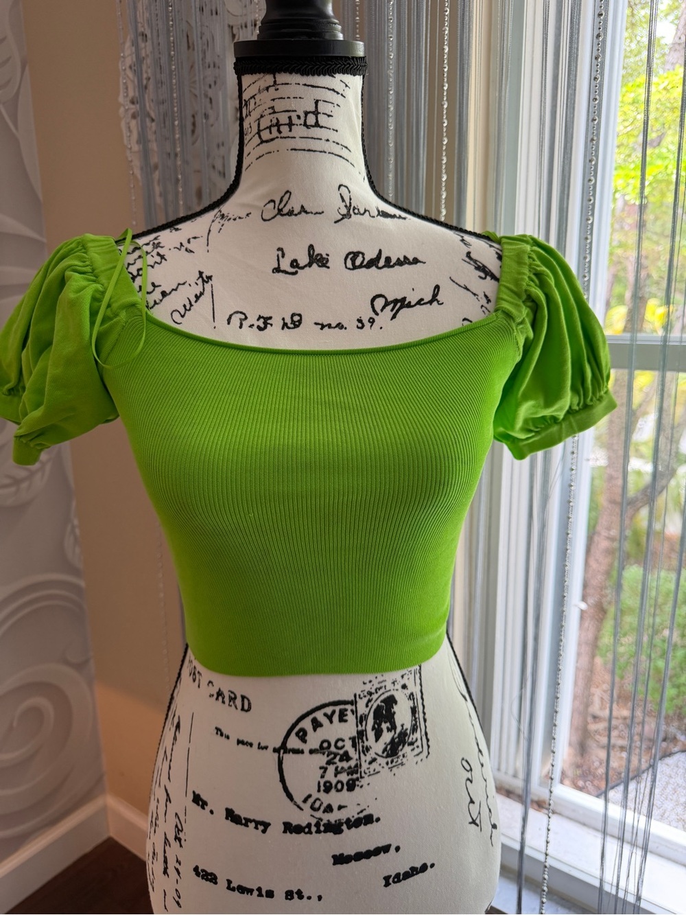 Zara Bright Lime Ribbed Puff-Sleeve Crop Top
